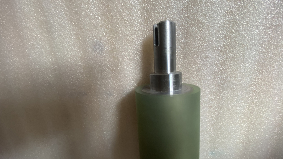 聚氨酯包膠輥在緊密紡細(xì)紗機(jī)中保駕護(hù)航 